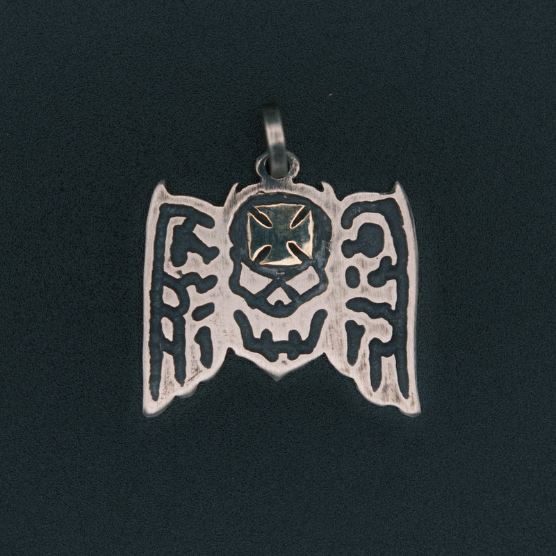 Screamer pendant