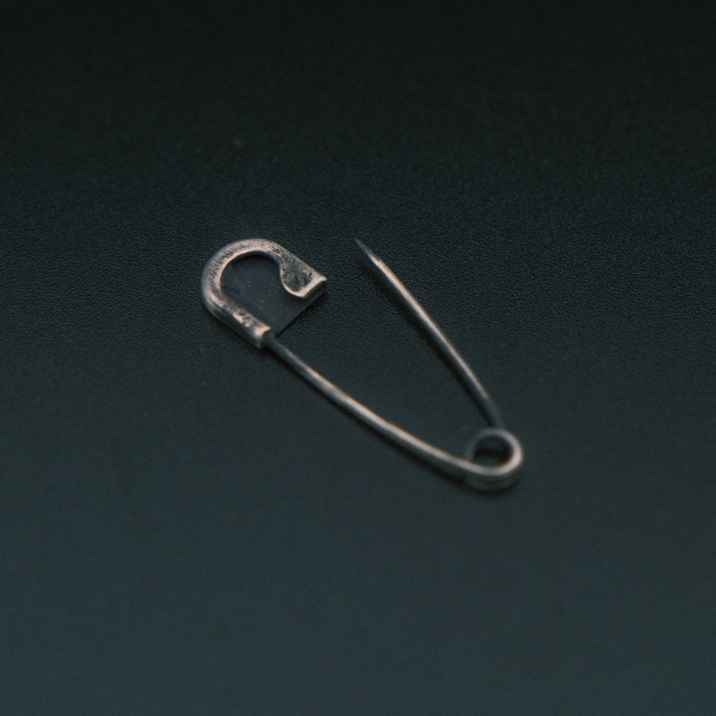 Safety pin