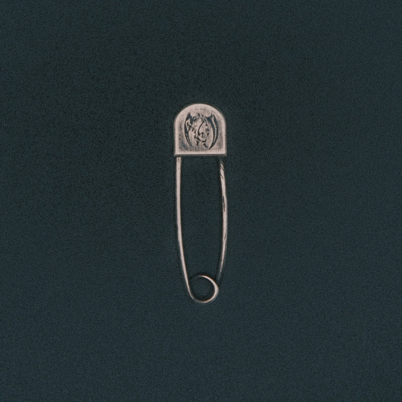 Safety pin